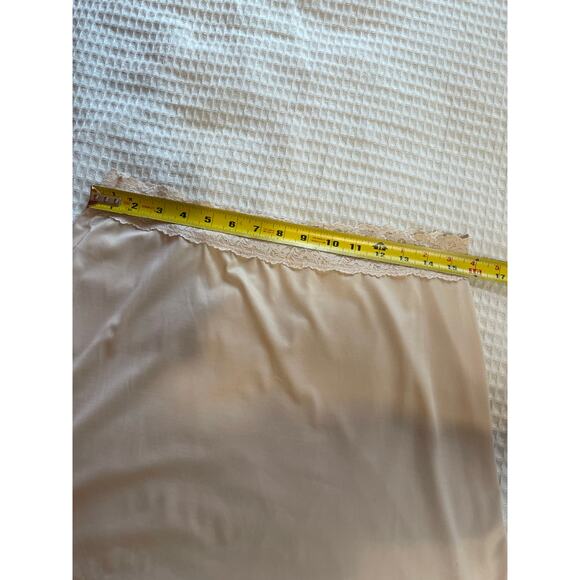 Vanity Fair Tan Floral Lace Waist Band Mini 16”Classic Slip Skirt Size Large - Picture 6 of 10